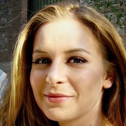 Mercè Llorens 飾演 Teresa