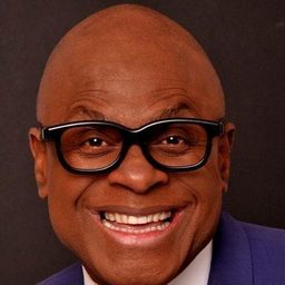 麥可·科亞爾 飾演 Grady