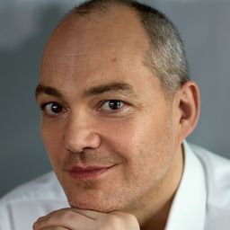 克里斯多福‧莫爾特曼 飾演 Friedrich