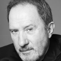 安客格爾馬桑 飾演 