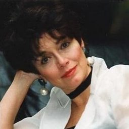 凱薩琳·巴爾 - Strawberry Shortcake: Jammin with Cherry Jam演員 飾演Mavis Maraschino / Berrykin Becky (voice)