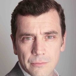 Grégori Baquet 飾演 Jacques Marot