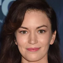 布瑞特·洛薇爾 飾演 Olivia