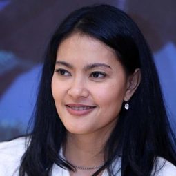 Lola Amaria - 歧路天堂演員 飾演Setia