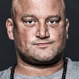 Kurt Nielsen 飾演 Kusse Kurt