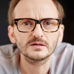 米朗·波榭 飾演 Andreas