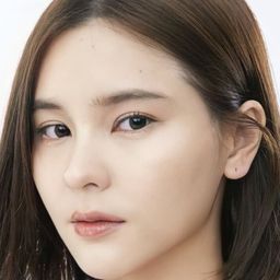 李海娜 飾演 May