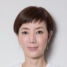 戸田恵子 飾演 Rosalia (voice)