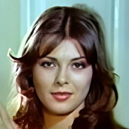 Sonia Viviani - 蒙多坎迪多演員 飾演