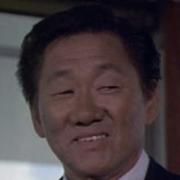 Kwan Hi Lim - Hard Ticket to Hawaii演員 飾演Henry