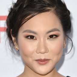 Irene Choi - 血色守護演員 飾演Girlfriend