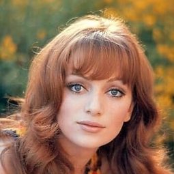 Delia Boccardo 飾演 Amelie