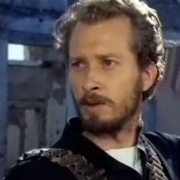 Grigoris Evangelatos 飾演 Alexandros' schoolteacher