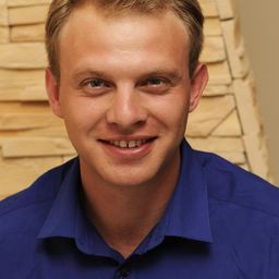 Kazimierz Mazur 飾演 Piotr Jabłoński