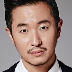 Ahn Il-kwon - 熊男演員 飾演Scamp