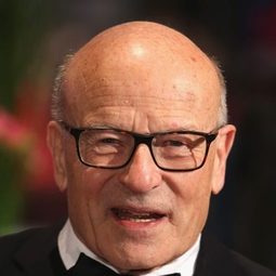 Volker Schlöndorff 飾演 Self