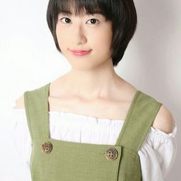 青山桜子 飾演 Kaori "Hacchi" Hachimura (voice)