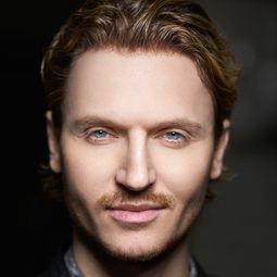Chad Rook 飾演 Blanchard