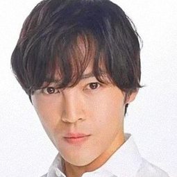 Hidemasa Shiozawa 飾演 Genbu / Black Tortoise
