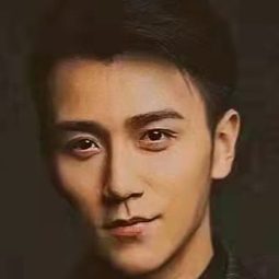 周路 飾演 