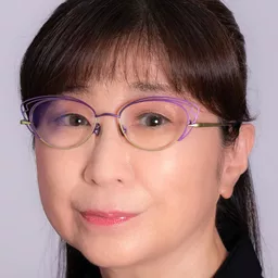 田中真弓 飾演 Pazu (voice)