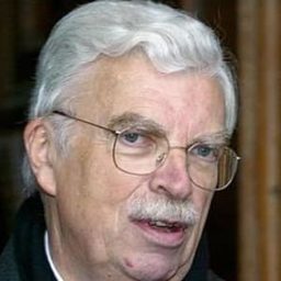 Daniel Toscan du Plantier 飾演 Self - Producteur