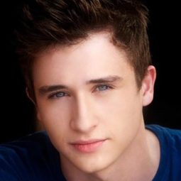 Kesun Loder - 我家有個大屍兄演員 飾演Timmy Robinson