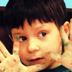 Jojo 飾演 Self, 4 year old - Jojo