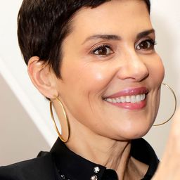 Cristina Cordula 飾演 Self - Guest Star