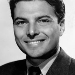 Donald Buka 飾演 Joshua