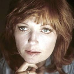 Jenny Runacre - Son of Dracula演員 飾演Woman in Black