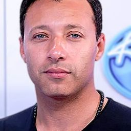 阿邁德·法米 飾演 طارق رضا عبدالحميد