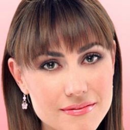 Fabiana Perzabal 飾演 Ainda