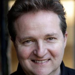 Charles Armstrong - 皇上無話兒演員 飾演BBC Technician