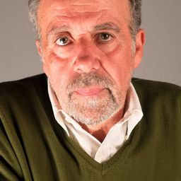 António Fonseca - 圍牆下的戀人演員 飾演António Ferreira Gomes