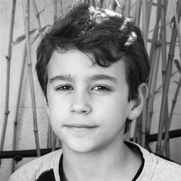 霍赫·安德烈 飾演 