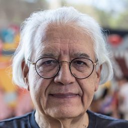 Patricio Guzmán 飾演 Self