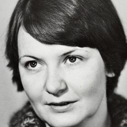 Helene Vannari 飾演 Mai