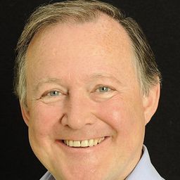 Ray Burnet 飾演 Officer Mark