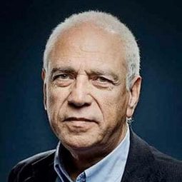 Luigi La Monica 飾演 Tomasso (Old Fisherman) (voice)