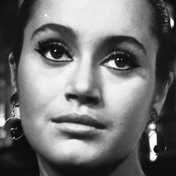 Ewa Pokas 飾演 Anna Włodarczyk