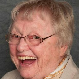 Pat Carroll 飾演 Ursula (voice)