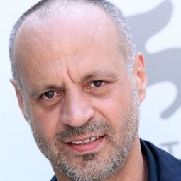 Bruno Buzzi - Bolgia totale演員 飾演Gustavo