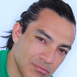 Robert Arevalo - 毒梟通緝令演員 飾演Matteo