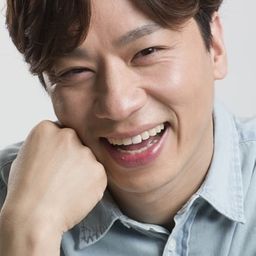 鄭尙勳 飾演 In-sik