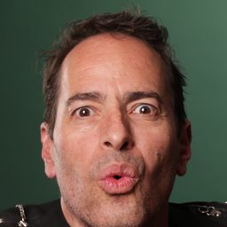 Héctor Quijada 飾演 Claudio / Cuento del Diablo