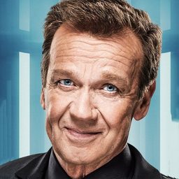 Björn Skifs 飾演 Axel Winkel