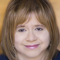 Michèle Lituac 飾演 Director of Correctional Center