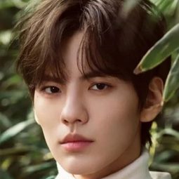 畢雯珺 飾演 Wu Zhixun