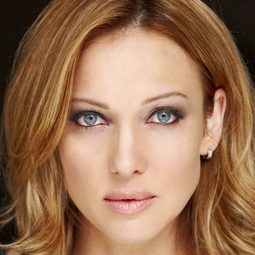 凱特·碧雅漢 - 賭徒傑克：死點演員 飾演Susan Ayliss